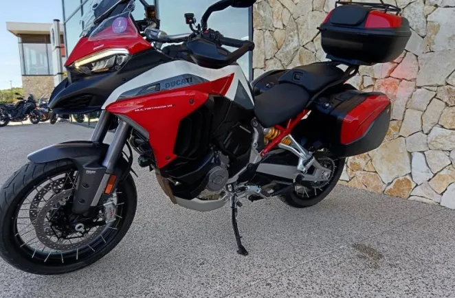 DUCATI V4 S 1160 Sport  Travel & Radar Spoked wheels