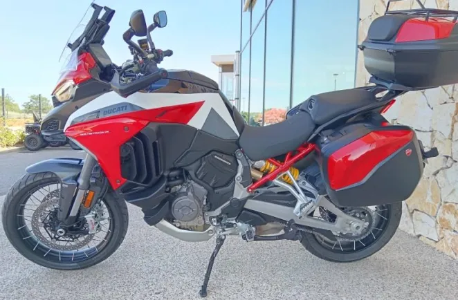 DUCATI V4 S 1160 Sport  Travel & Radar Spoked wheels