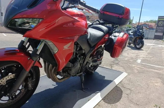 HONDA CBF 1000 F C-ABS REVISE A SAISIR