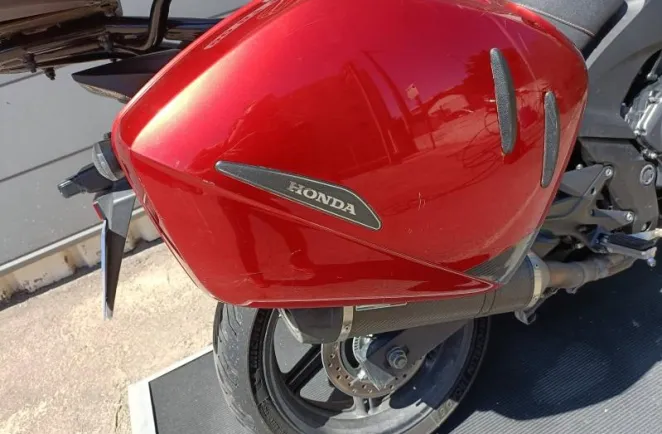 HONDA CBF 1000 F C-ABS REVISE A SAISIR