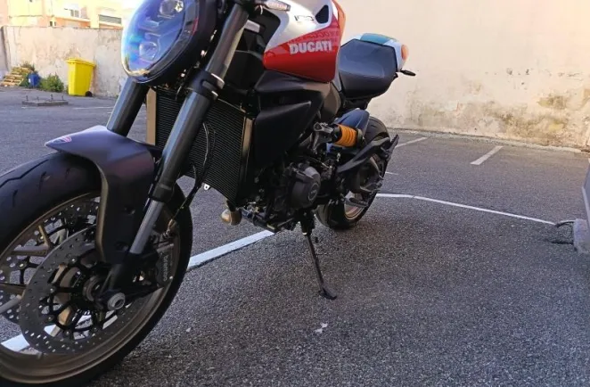 DUCATI Monster+ 890 Spéciale 100ème annivrsaire 0km unique !