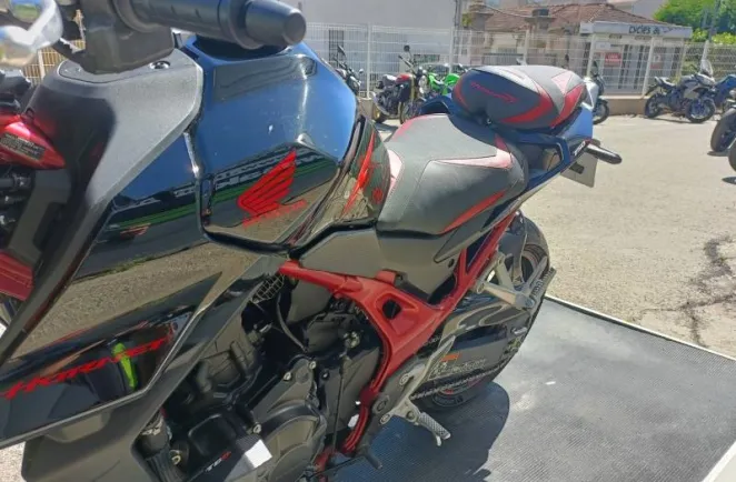 HONDA 750 Hornet abs bridable a2 GAR 31/07/2029