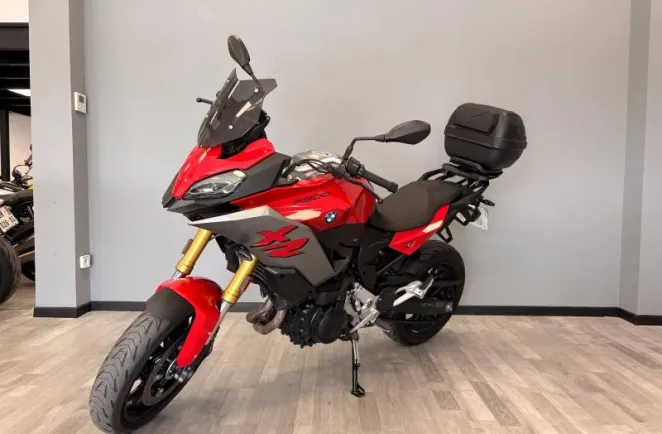 BMW F 900 XR