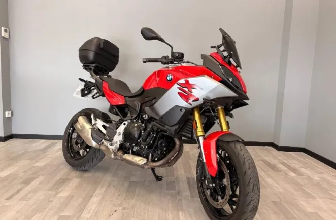 BMW F 900 XR