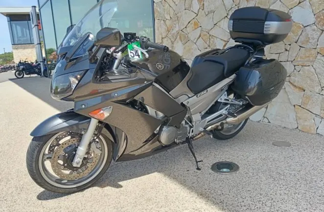 YAMAHA 1300 2008