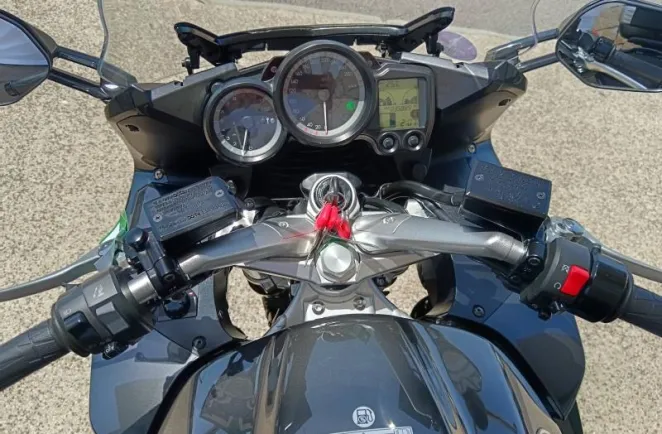 YAMAHA 1300 2008