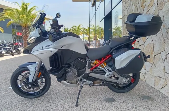 DUCATI V4 S 1160 Travel & Radar + OPTIONS