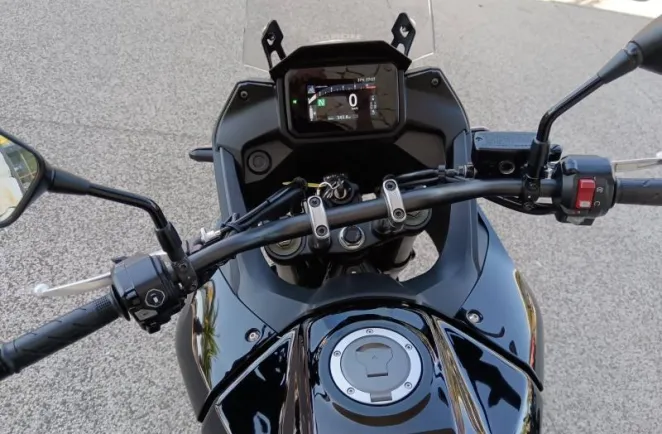 HONDA 750  2025 NOIR