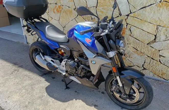 BMW F 900 R