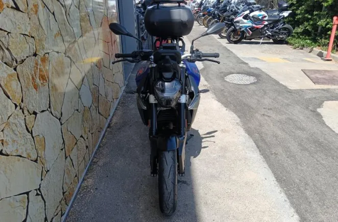 BMW F 900 R