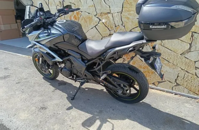 KAWASAKI 650 A2