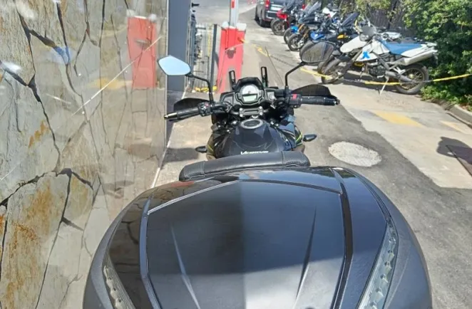 KAWASAKI 650 A2