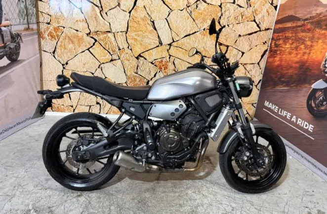 YAMAHA XSR 700 ABS 2016