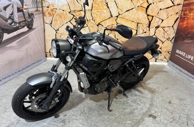YAMAHA XSR 700 ABS 2016