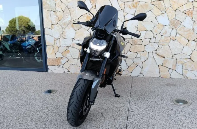 BMW F 900 R