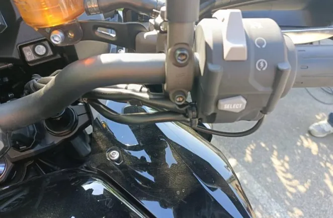 KAWASAKI 1000 SE GRAND TOURER