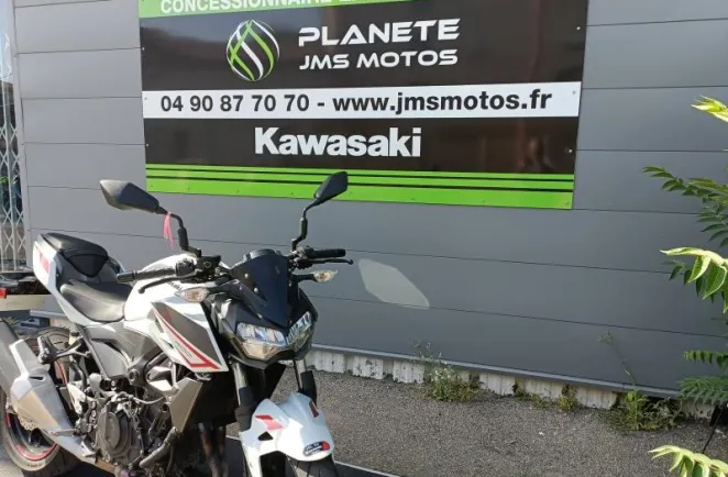 KAWASAKI 400 PERMIS A2 ET A REVISEE A SAISIR