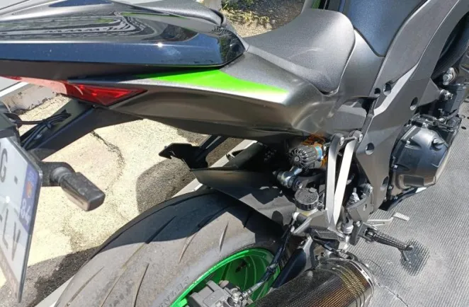 KAWASAKI 1100 SE 2026 PACK PERFORMANCE AKRAPOVIC