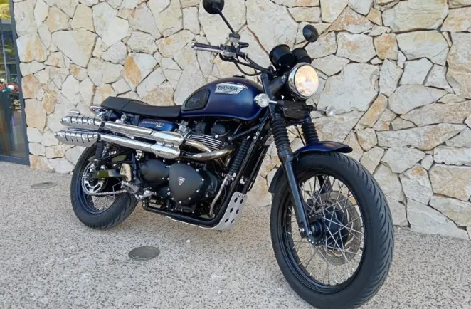 TRIUMPH 900 EFI Bleu Matt