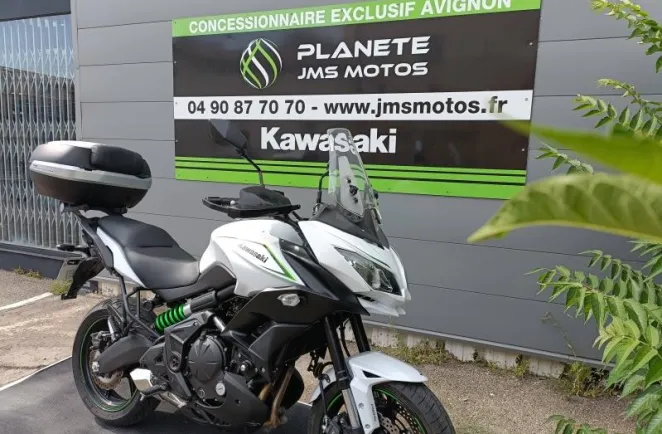 KAWASAKI 650 + top case BRIADAGE POSSIBLE
