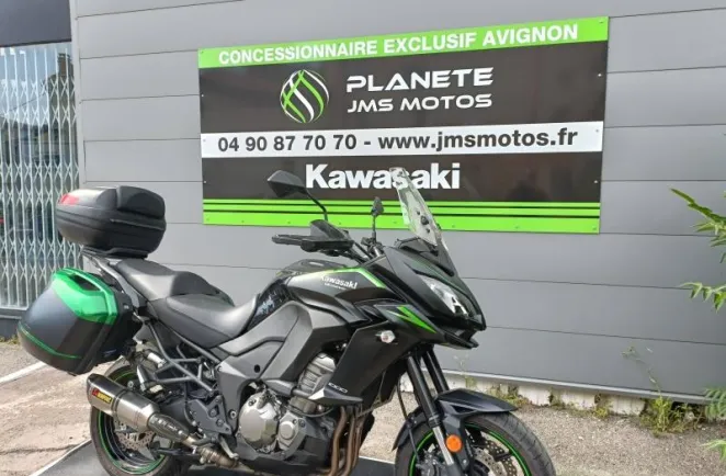 KAWASAKI 1000 VALISES TOP CASE ,POT AKRAPOVIC HOMOLOGUE