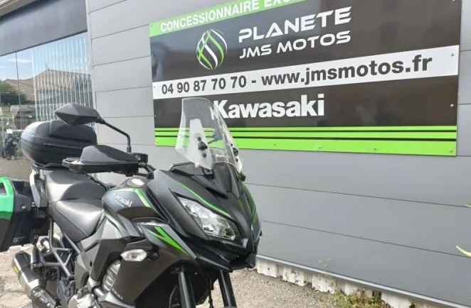 KAWASAKI 1000 VALISES TOP CASE ,POT AKRAPOVIC HOMOLOGUE