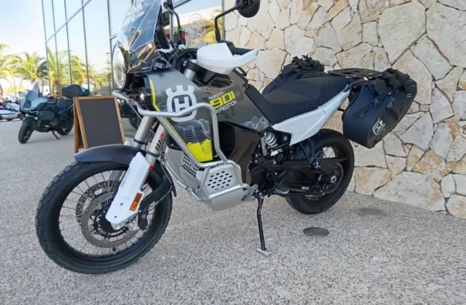 HUSQVARNA 901 Expedition + options