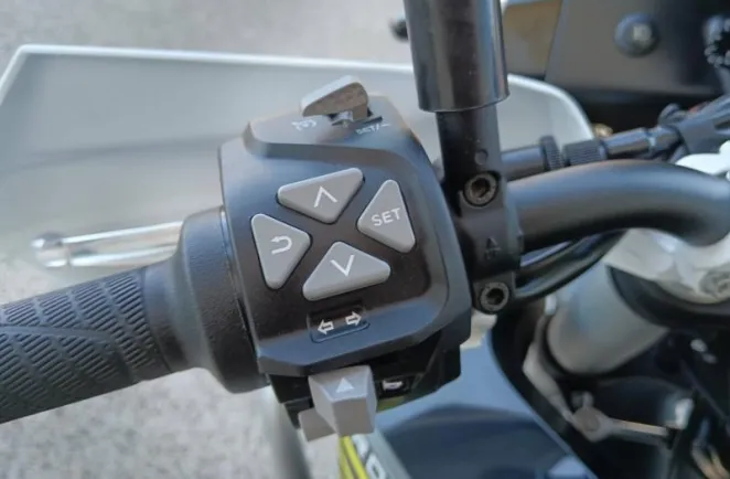 HUSQVARNA 901 Expedition + options