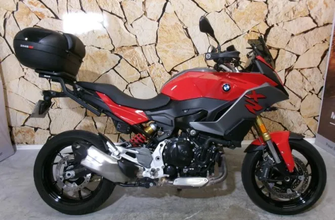 BMW F 900 XR A2
