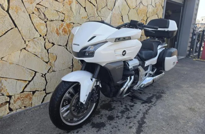 HONDA 1300 C-ABS 2014