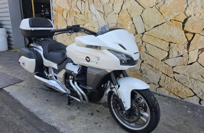 HONDA 1300 C-ABS 2014