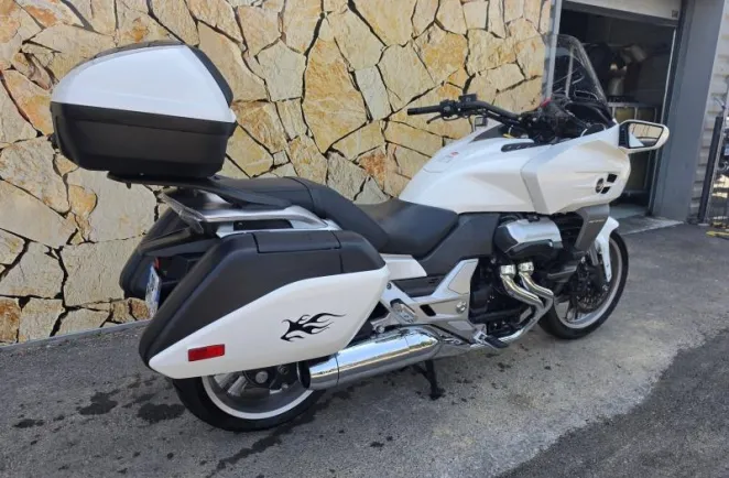 HONDA 1300 C-ABS 2014