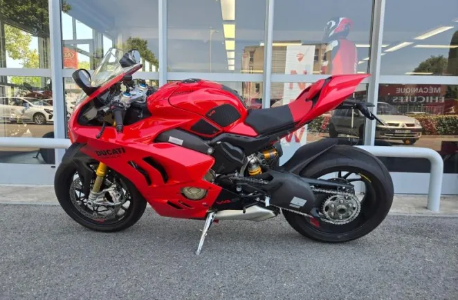 DUCATI V4 S