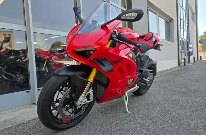 DUCATI V4 S