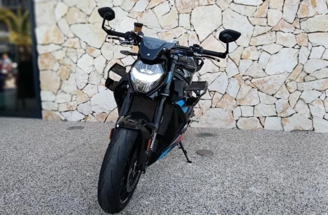 BMW 1000 R