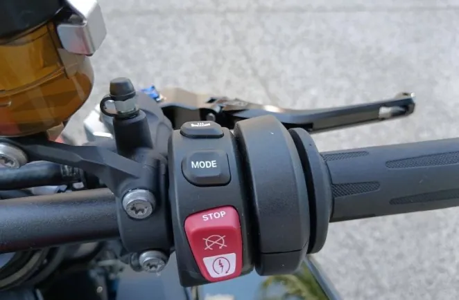 BMW 1000 R