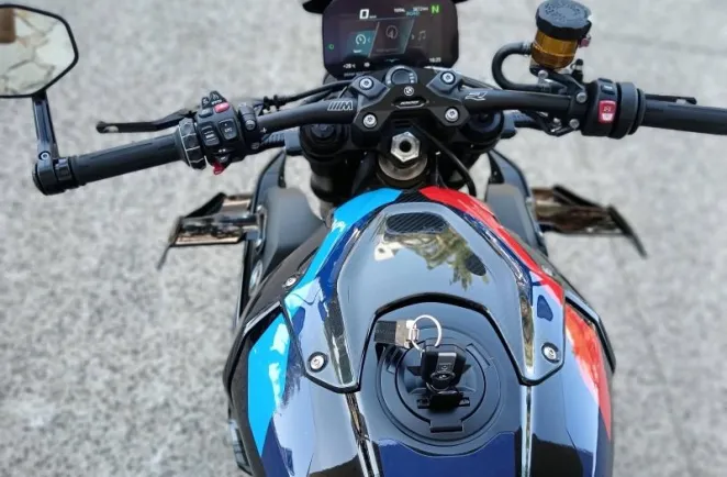 BMW 1000 R