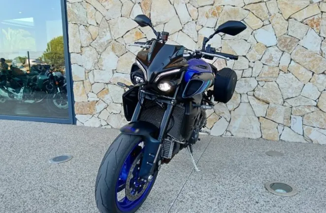 YAMAHA 1000 2024 + options.  MT10