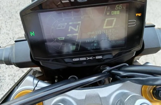 SUZUKI 1000 2022 1ére main