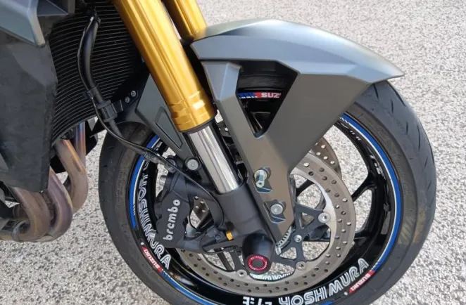 SUZUKI 1000 2022 1ére main