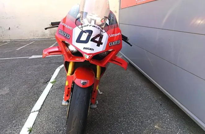 DUCATI PANIGALE V4 S 2024 EQUIPEE PISTE + CARENAGES ORIGINE GARANTIE 1AN
