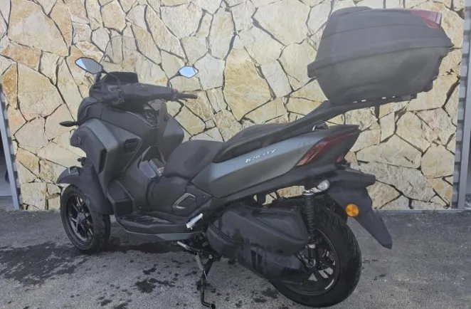 YAMAHA 300 ABS