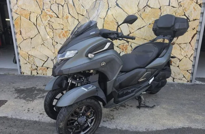 YAMAHA 300 ABS