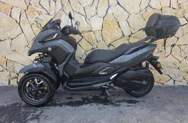 YAMAHA 300 ABS