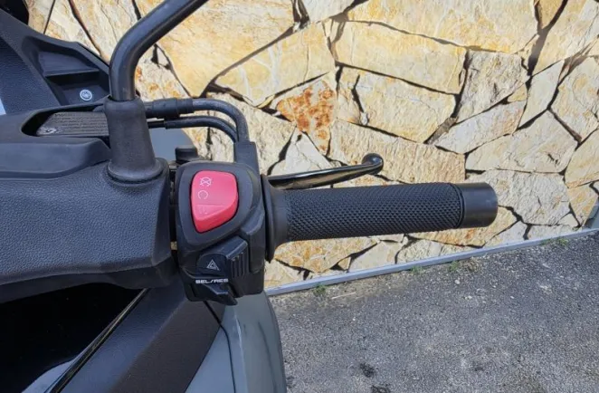 YAMAHA 300 ABS