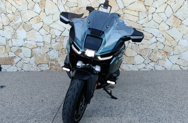 BMW 1300 RT boite auto full options + 719. GA 5 ANS