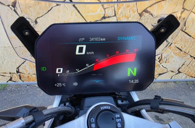 BMW 1250 R Evo