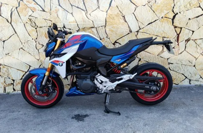 BMW F 900 R 2025