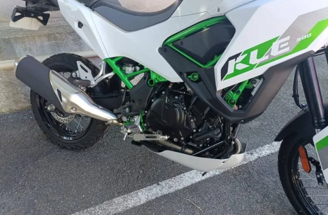 KAWASAKI 500 SE 1er main a saisir