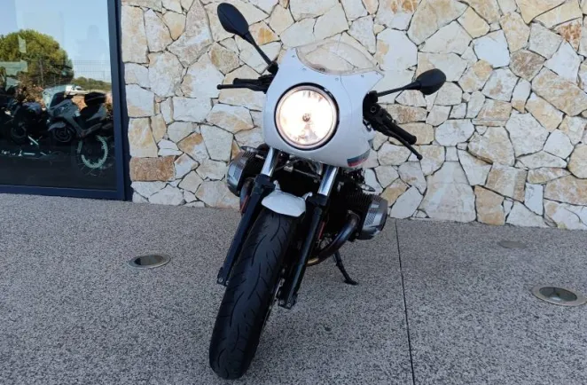 BMW 1200 NineT Racer + Capot de selle 6500km
